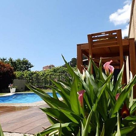 Hórreos y Piscina en Combarro Vila Exterior foto
