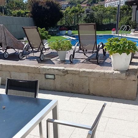 Hórreos y Piscina en Combarro Vila Exterior foto
